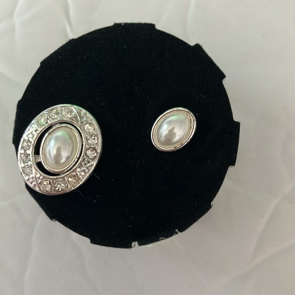 🆕 Avon June 2-in-1 birthstone earrings - Picture 6 of 7